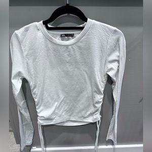 Zara women’s scrunch tie side, long sleeve knit, tee top size L
